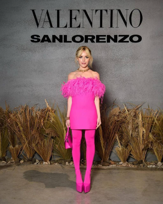 От Zara до Valentino: трендовый розовый в нарядах разных брендов