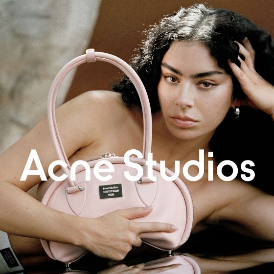 Charli XCX стала лицом Acne Studios