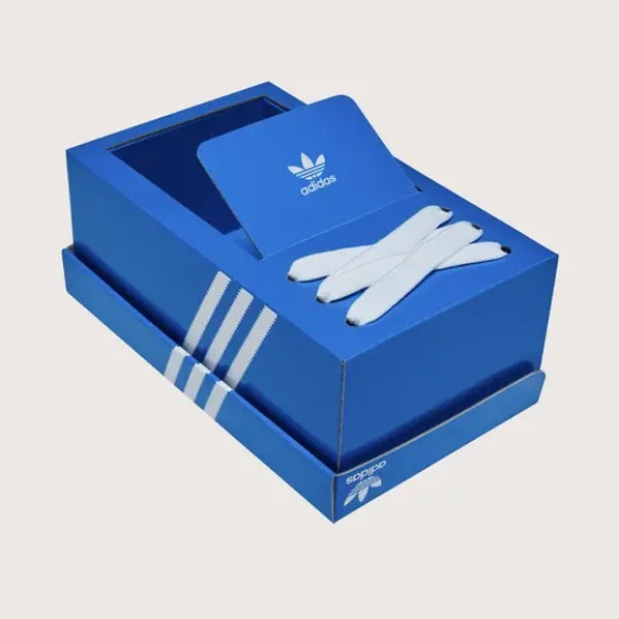 Adidas показал кроссовки в виде коробок из-под обуви