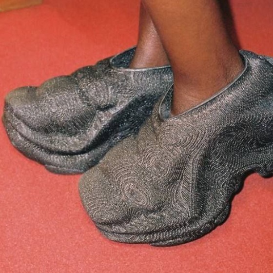 Самые страшные ugly-boots: RAINS показал обувь, напечатанную на 3D-принтере